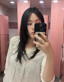 레이어드컷 시술 후 고객 리뷰 사진 1