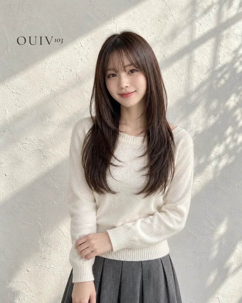 턱선부터 층을 낸 앞머리 있는 긴 머리 레이어드컷, 정면